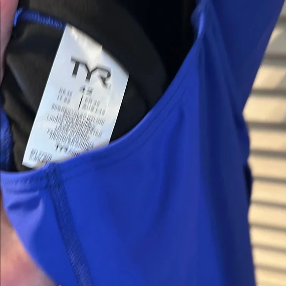 TYR Vibrant Blue Athletic  Swimsuit NWT - Picture 6 of 6